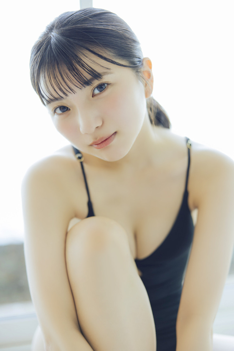 姫野ひなの『ヤングチャンピオン』アザーカット（(C)撮影：横山マサト／秋田書店）