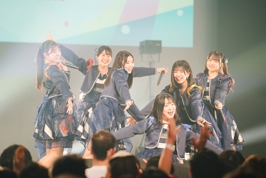 かがやきfromほくりくアイドル部＜ガラフェス～かがやきJAPAN 真昼の青春セレナーデ〜＞豊洲PIT（2025年3月9日／©ガラフェス 撮影：篠田直人、白木淳也）