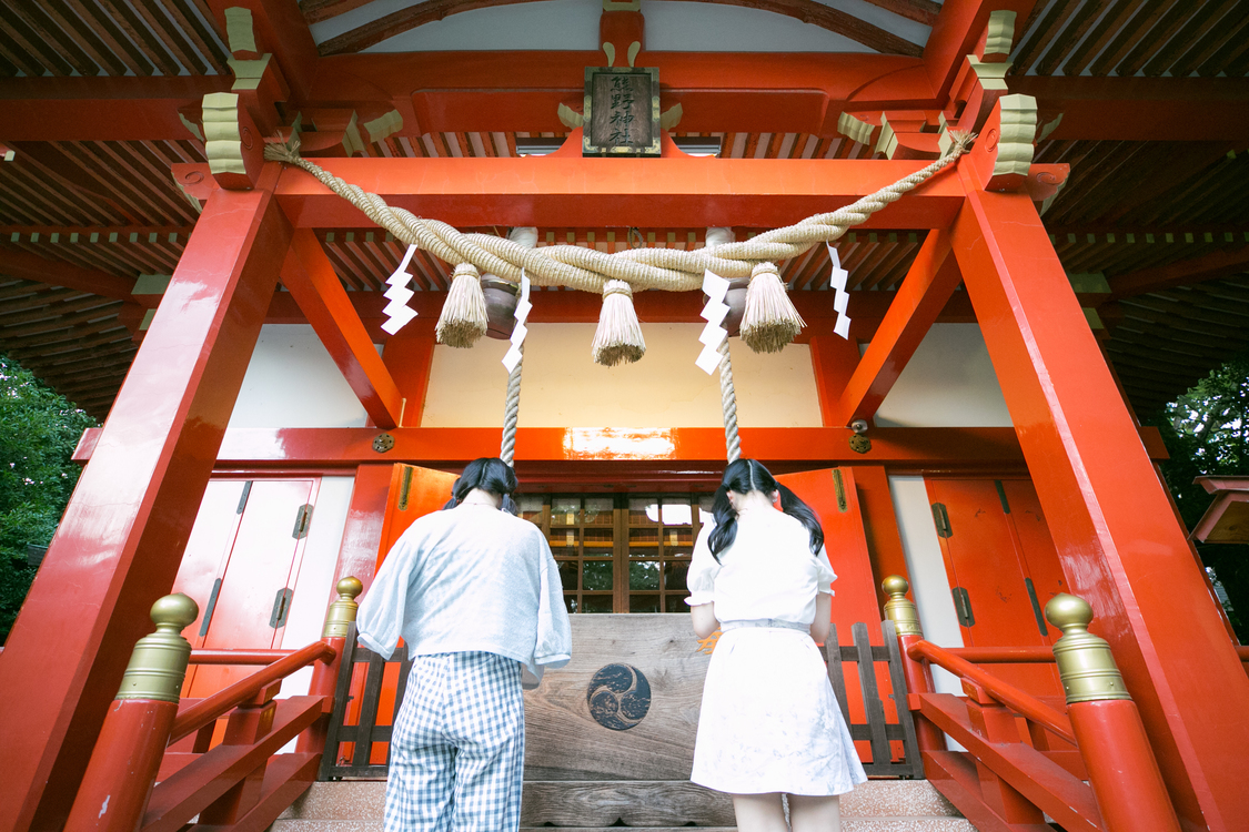 宇佐美幸乃（Luce Twinkle Wink☆）とPop'n'Roll副編集長 茉井良菜