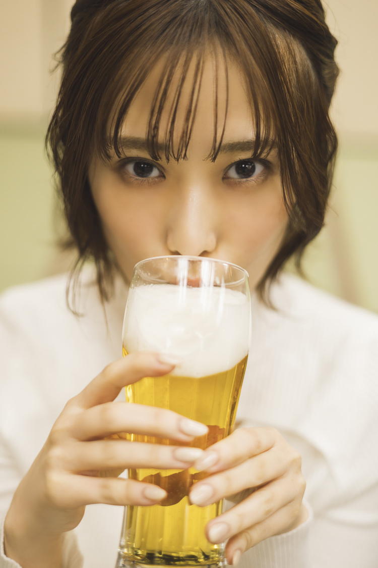 『夏吉ゆうこ写真集（仮）』（東京ニュース通信社刊）