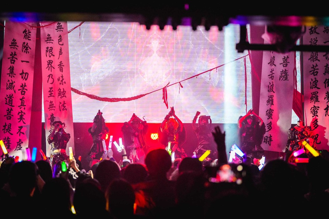 マザリ＜東名阪呪礼ツアー『白装束ト藁人形』＞WOMBLIVE（2025年3月10日）