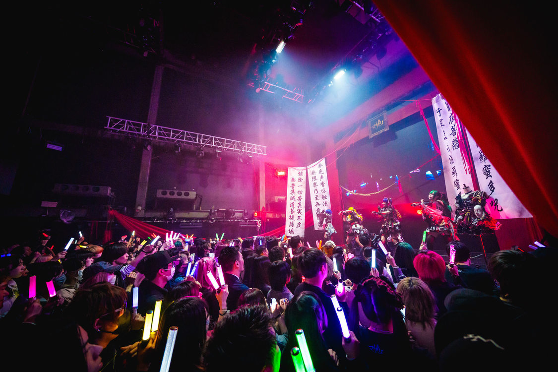 マザリ＜東名阪呪礼ツアー『白装束ト藁人形』＞WOMBLIVE（2025年3月10日）