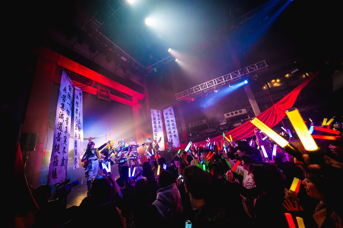 マザリ＜東名阪呪礼ツアー『白装束ト藁人形』＞WOMBLIVE（2025年3月10日）