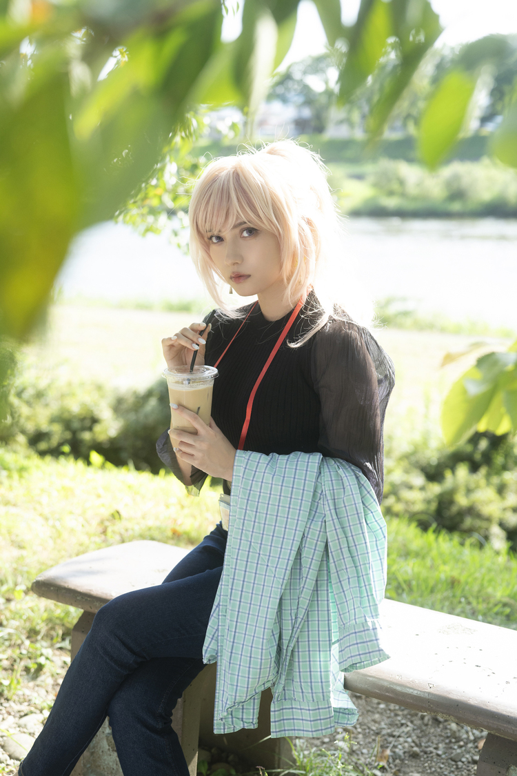 桃月なしこ『ヤングガンガン』アザーカット（（c）撮影：佐藤佑一）