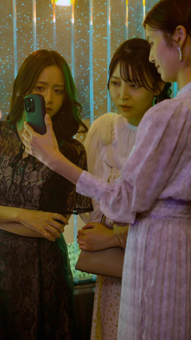 『合コンの悪魔 ～サレ妻たちの華麗なる復讐～』場面写真