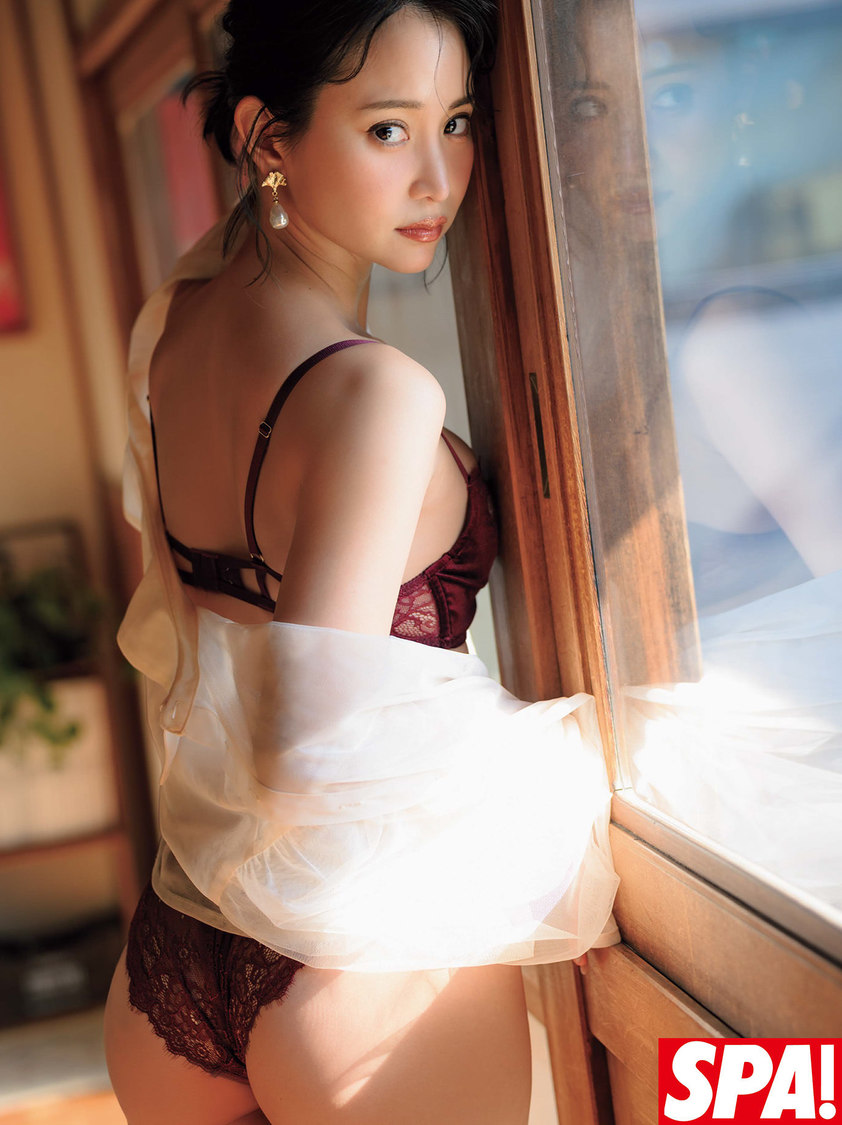 永尾まりや『週刊SPA!』4月1・8日号