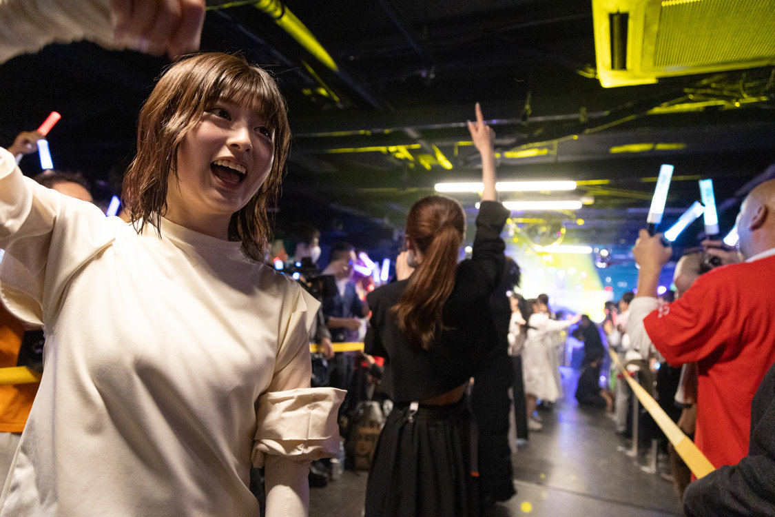 ＜ホワイトスコーピオンBASE Live＞#1｜YOANI Live Station（2025年3月28日／©OVERSE）