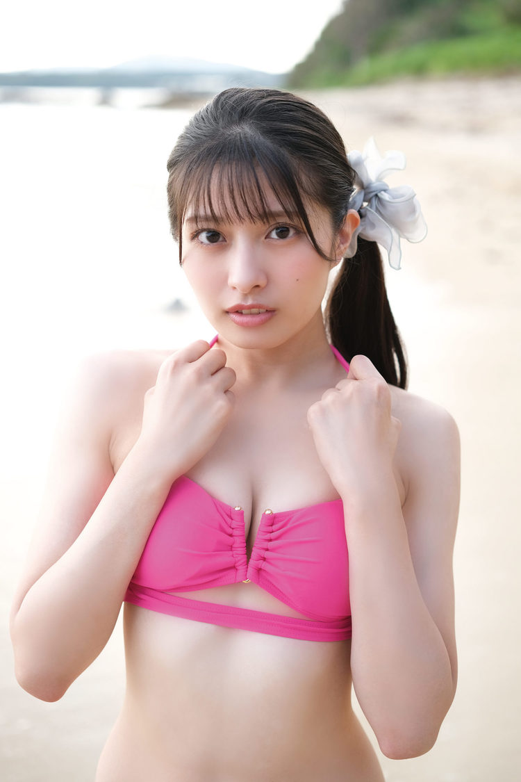 行天優莉奈『南の島から愛を込めて。』イメージカット（©2025 Liverpool）