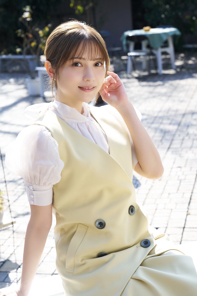 桃月なしこ『漫画アクション』アザーカット（撮影：Takeo Dec.）