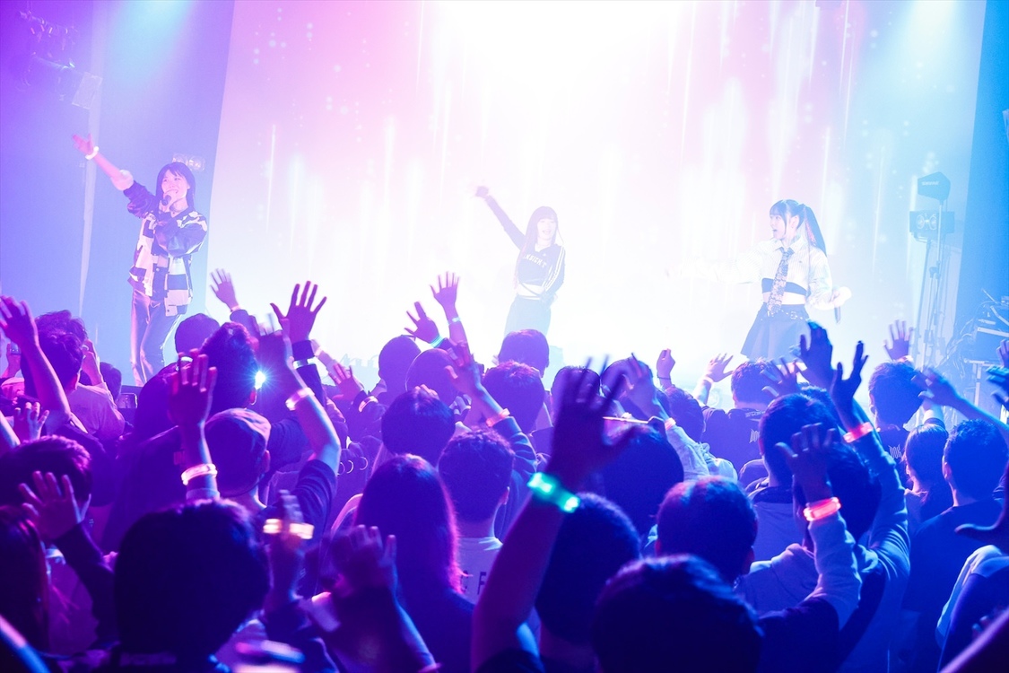 Bellemule＜Bellemule Oneman Live『Sparkle』＞代官山UNIT（2025年4月6日／©HIKE Inc.　撮影：SHUN ITABA）