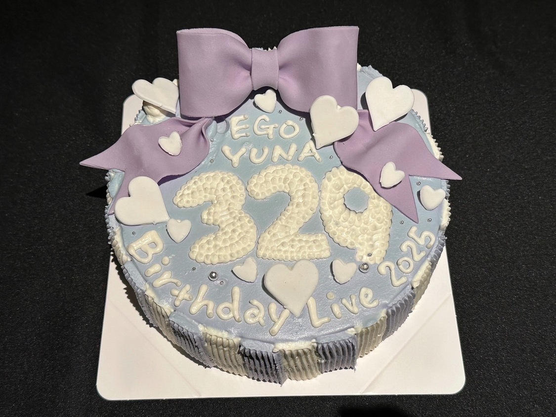 可愛い誕生日ケーキはチョコケーキでした！