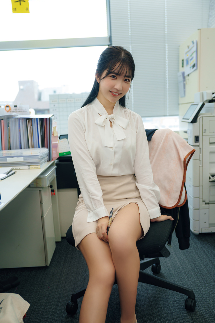 天羽希純（#2i2）『週刊ビッグコミックスピリッツ』アザーカット（(c)嶋佐和也／小学館）