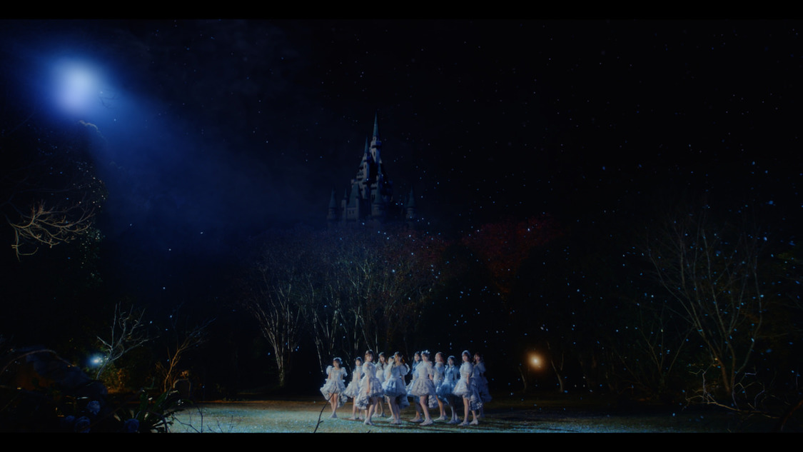 「モブノデレラ」MV（©YOANI／KING RECORDS）