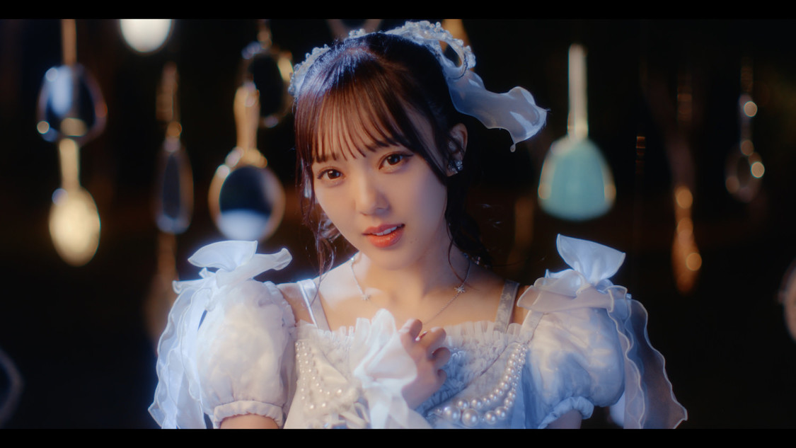 「モブノデレラ」MV（©YOANI／KING RECORDS）