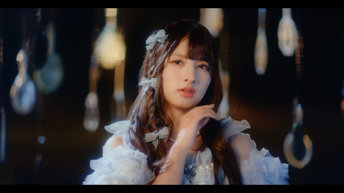 「モブノデレラ」MV（©YOANI／KING RECORDS）