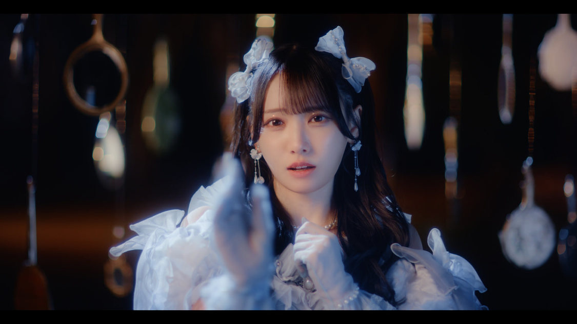 「モブノデレラ」MV（©YOANI／KING RECORDS）