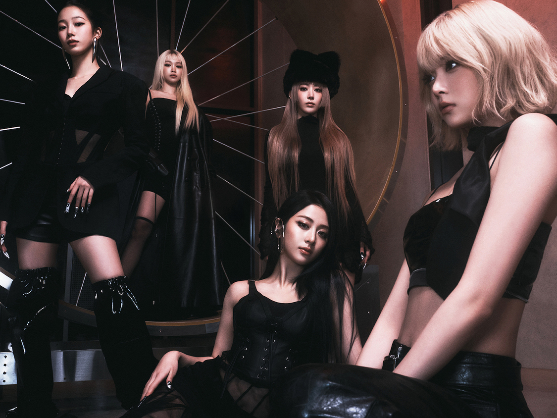 LE SSERAFIM（(P)&(C) SOURCE MUSIC）