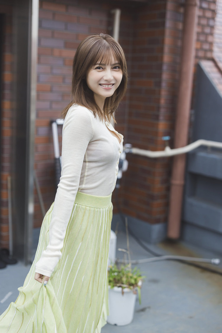 桃月なしこ『FLASH』アザーカット（撮影：藤本和典）