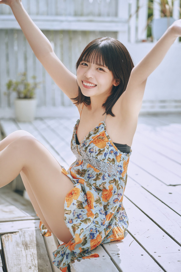 楠偉音『FLASH』アザーカット（撮影：岡本武志）