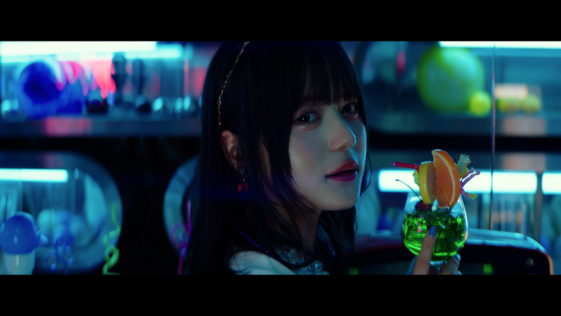 WHITE SCORPION「Beach opening」MV場面写真（©OVERSE）