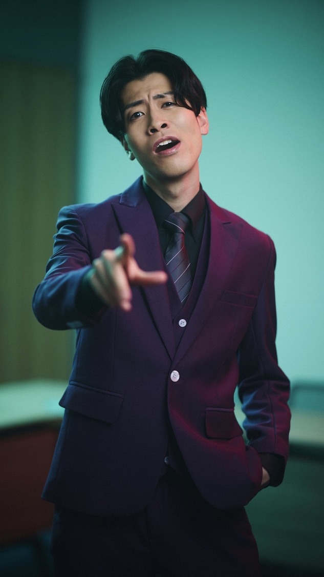 霧島光／主題歌：SKRYU