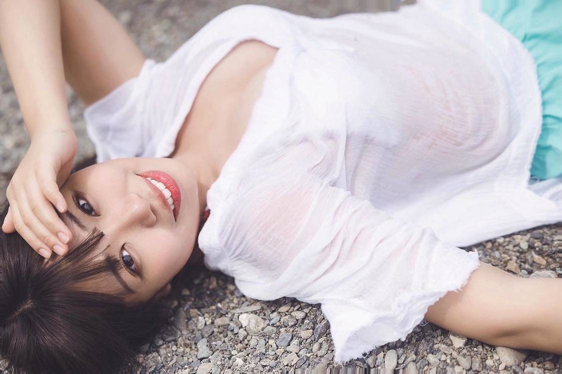 『たにりか（谷梨花）153cm  1stデジタル写真集『週末ふたりキャンプ』』