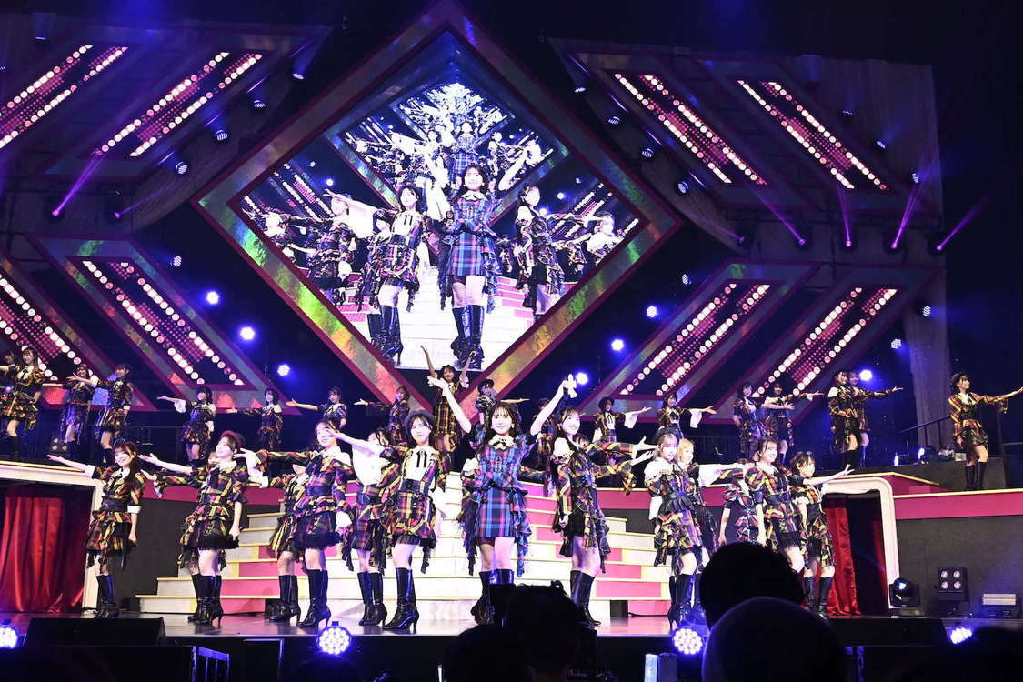 ＜AKB48 20th Year 春コンサート2025村山彩希 卒業コンサート 〜劇場が教えてくれたもの〜＞東京ガーデンシアター（2025年5月6日／©AKB48）