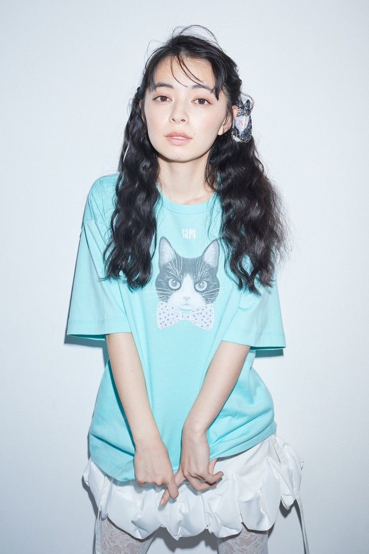 【上國料萌衣コラボ】HanaプリントTシャツ