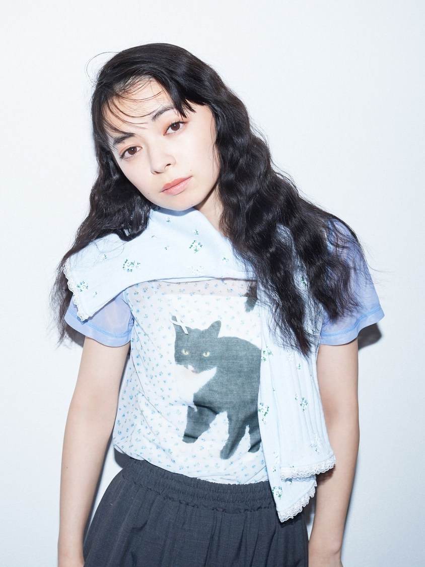 【上國料萌衣コラボ】Oolong 花柄Tシャツ