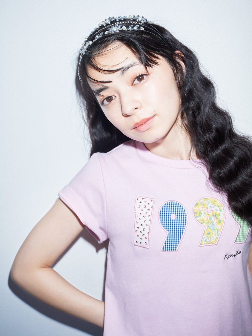 【上國料萌衣コラボ】1999アップリケTシャツ