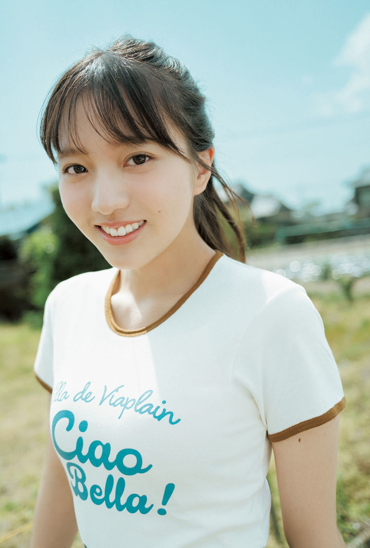 『B.L.T.2025年7月号』セブンネットショッピング購入特典ポストカード【海邉朱莉（乃木坂46）】