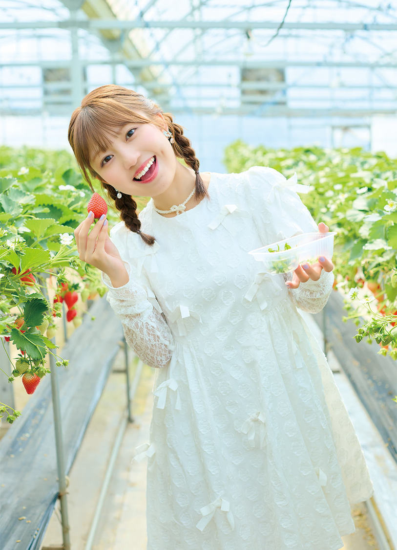 『BEYOOOOONDS PHOTOBOOK 「Now and From Now On」』