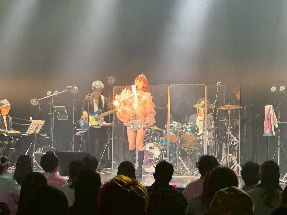 加護亜依、デビュー25周年記念ワンマンライブ＜加護亜依ステーション25 ～これからも止まらずに行くぜぃ～＞（6月14日）