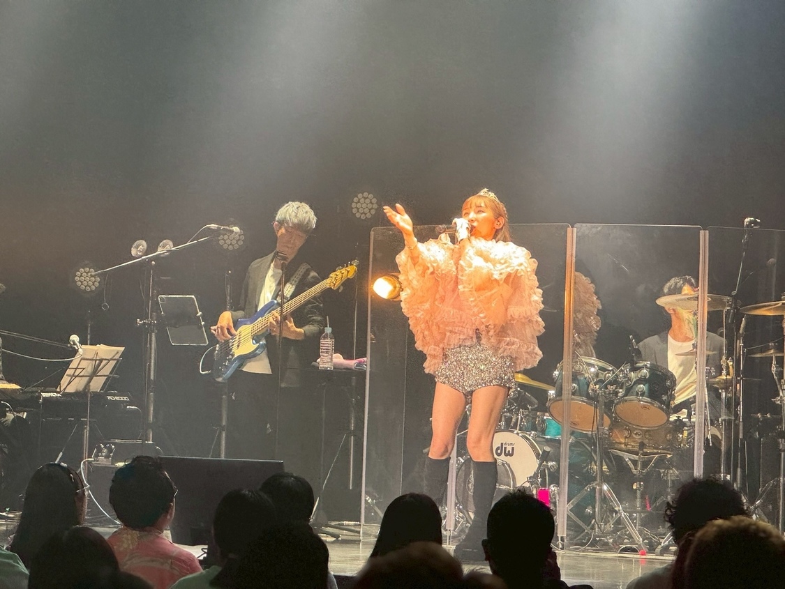 加護亜依、デビュー25周年記念ワンマンライブ＜加護亜依ステーション25 ～これからも止まらずに行くぜぃ～＞（6月14日）