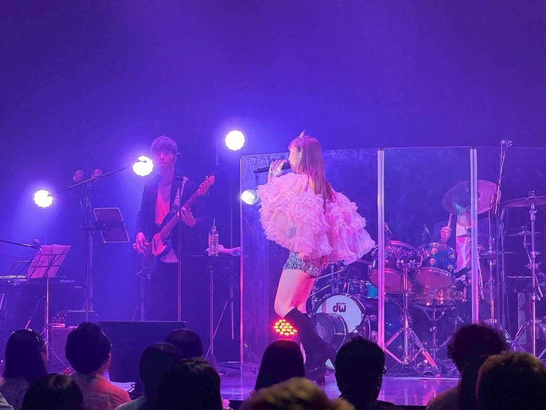 加護亜依、デビュー25周年記念ワンマンライブ＜加護亜依ステーション25 ～これからも止まらずに行くぜぃ～＞（6月14日）