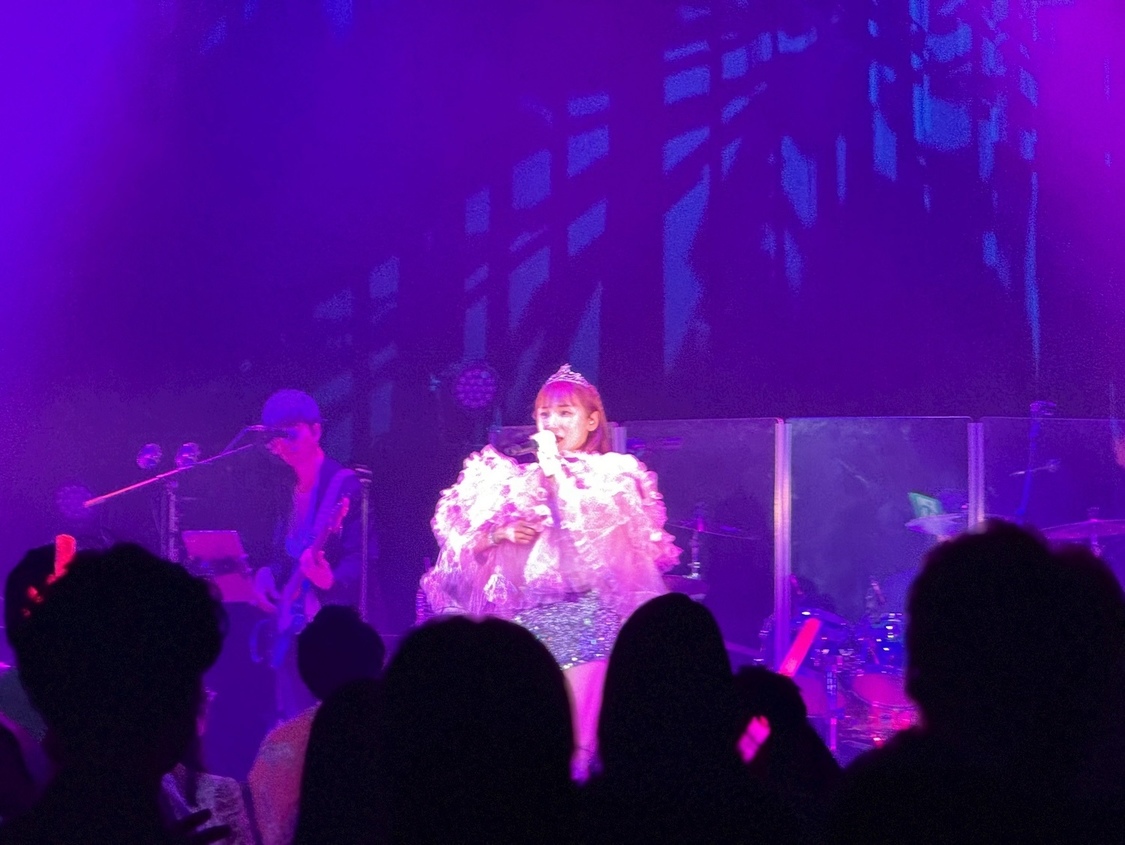 加護亜依、デビュー25周年記念ワンマンライブ＜加護亜依ステーション25 ～これからも止まらずに行くぜぃ～＞（6月14日）