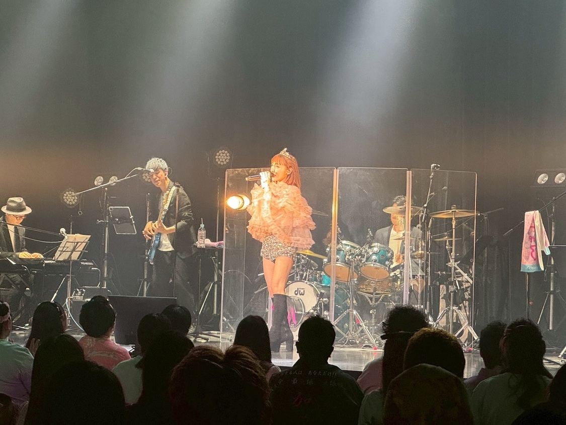 加護亜依、デビュー25周年記念ワンマンライブ＜加護亜依ステーション25 ～これからも止まらずに行くぜぃ～＞（6月14日）