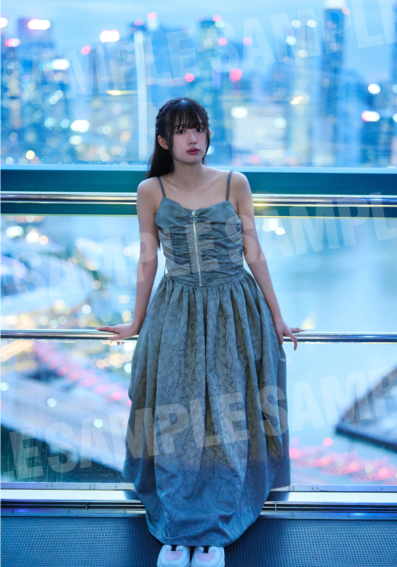 小久保柚乃2nd写真集『こくぼづかん 2』特典生写真（©中村和孝／小学館）