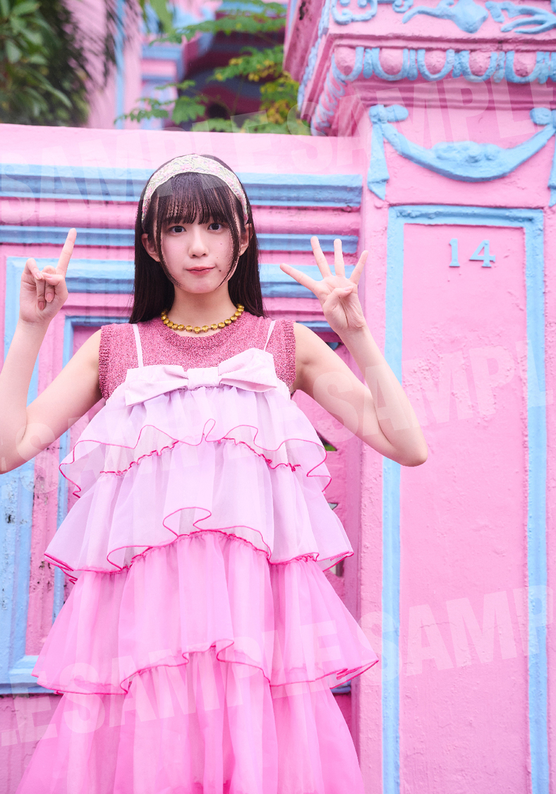 小久保柚乃2nd写真集『こくぼづかん 2』特典生写真（©中村和孝／小学館）