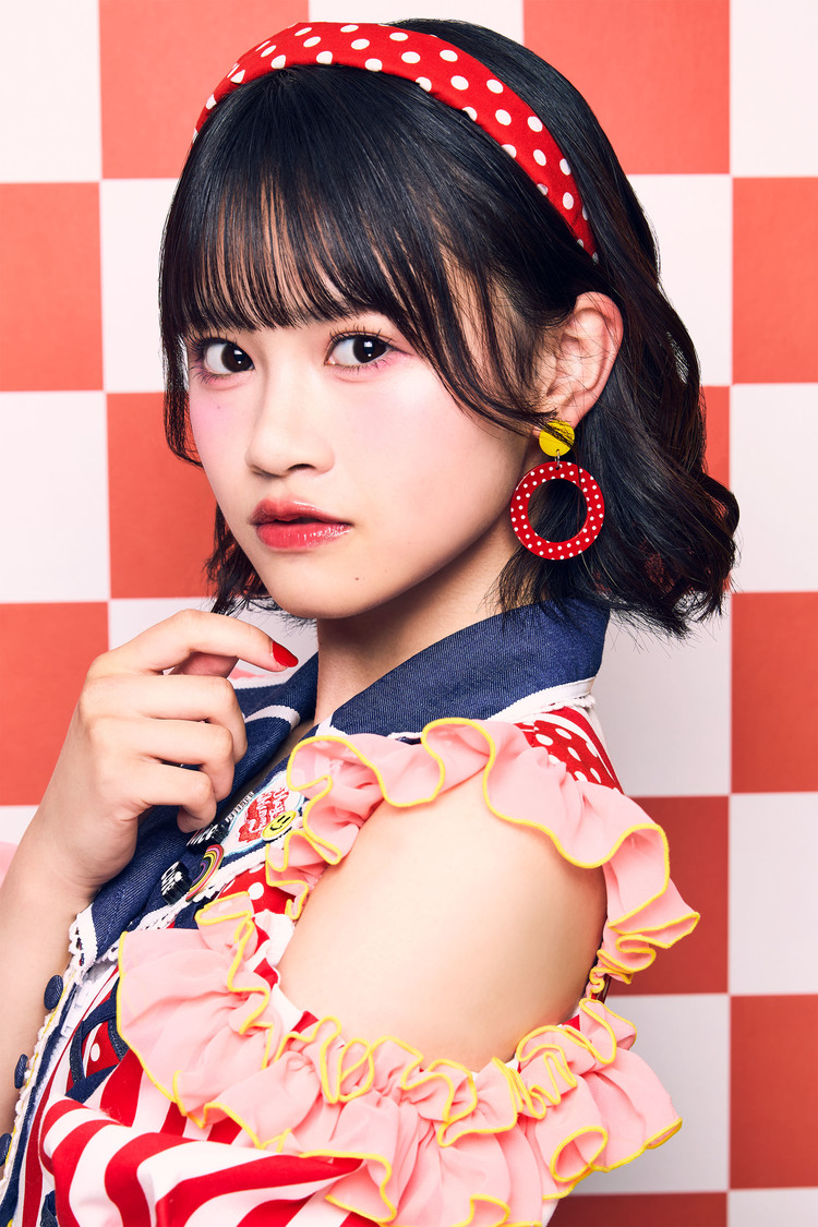 PRONTOタイアップの新衣装・新アーティスト写真