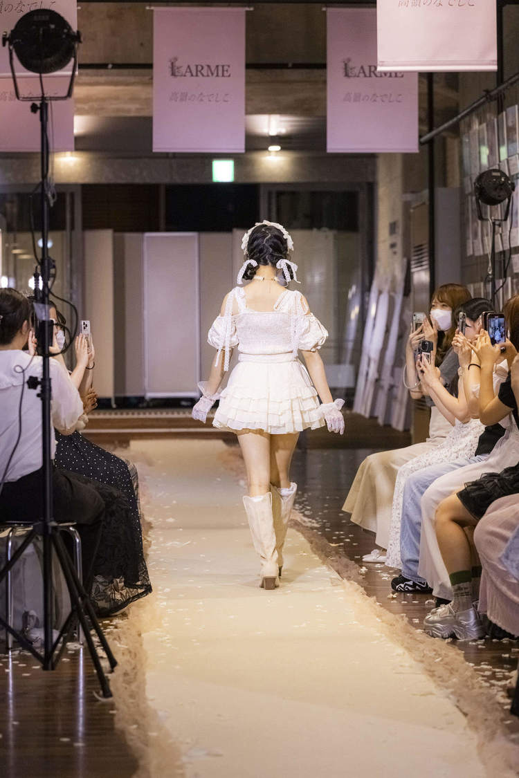 東山恵里沙＜『LARME×高嶺のなでしこ SPECIAL COLLABORATION WEEK』スペシャルファッションショー＞マーチエキュート神田万世橋（2025年6月25日）