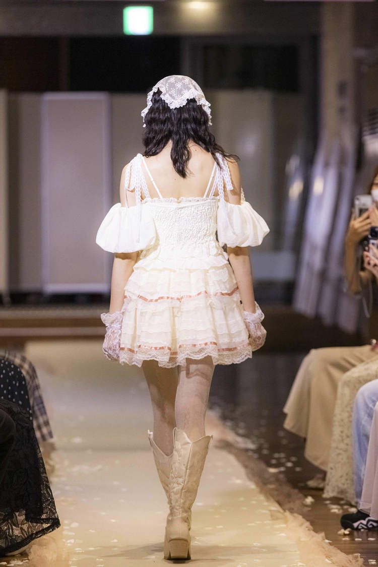 橋本桃呼＜『LARME×高嶺のなでしこ SPECIAL COLLABORATION WEEK』スペシャルファッションショー＞マーチエキュート神田万世橋（2025年6月25日）