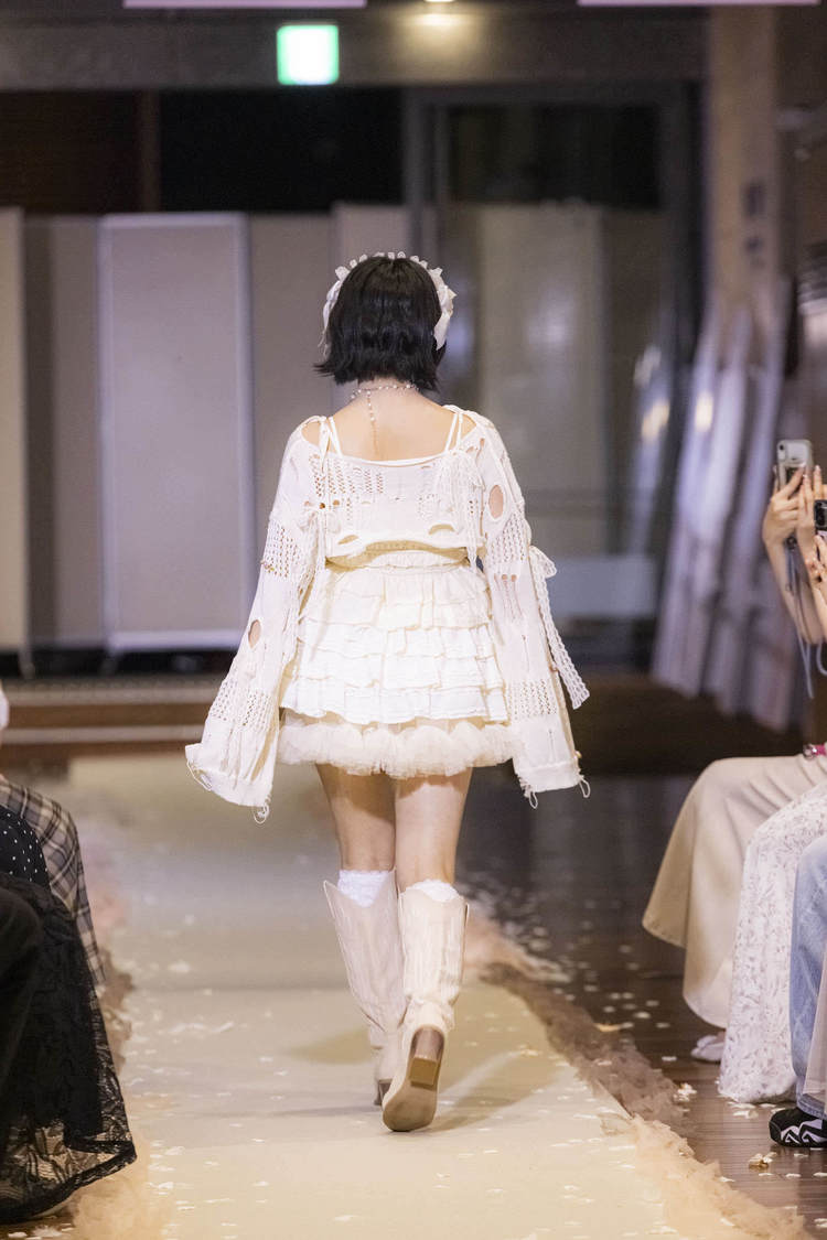 涼海すう＜『LARME×高嶺のなでしこ SPECIAL COLLABORATION WEEK』スペシャルファッションショー＞マーチエキュート神田万世橋（2025年6月25日）