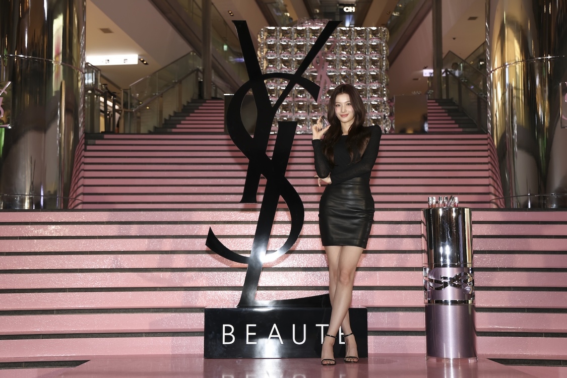 ＜YSL BEAUTY LOVE GAME TOKYO UNDERGROUND＞©YSL BEAUTY
