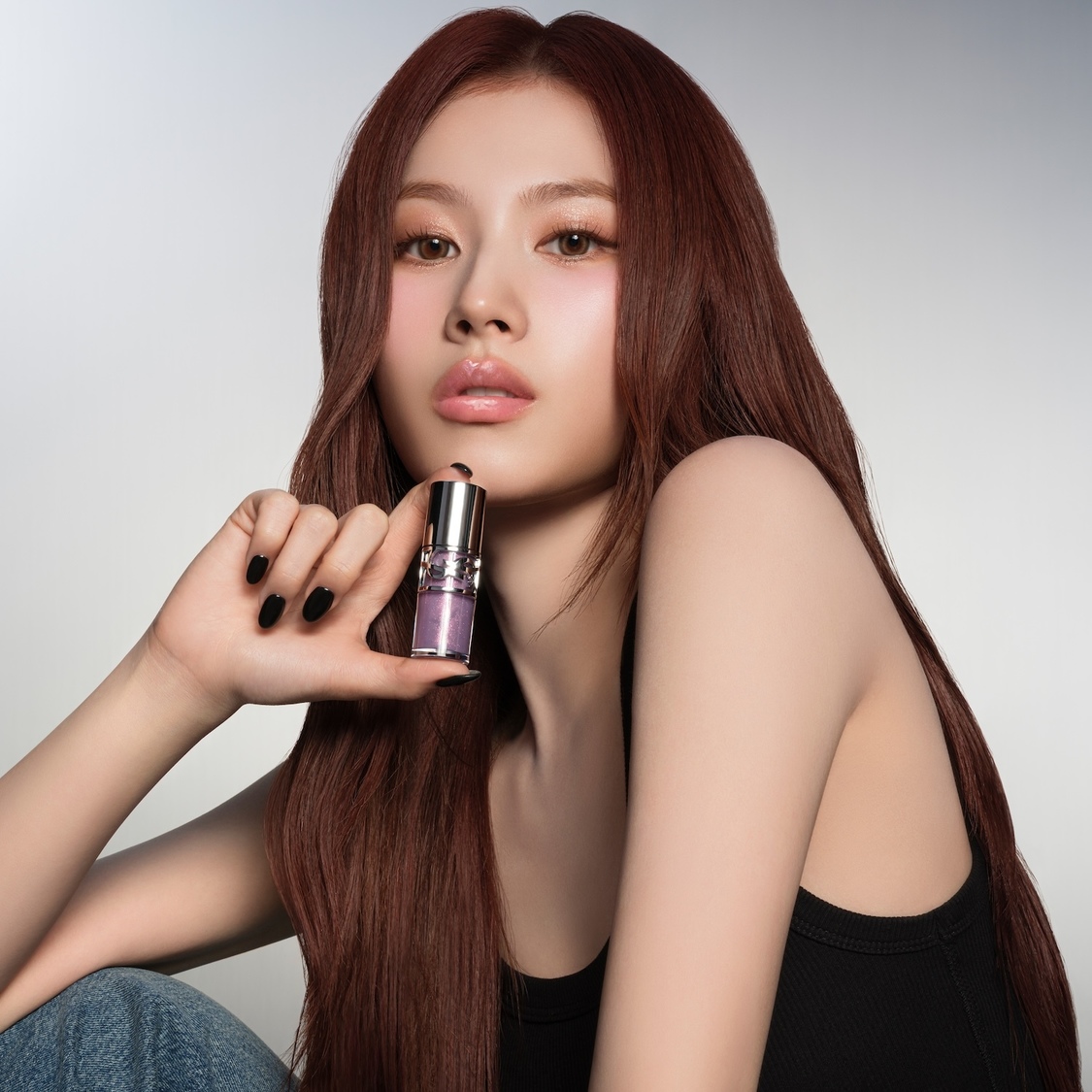 キャンペーンビジュアル©YSL BEAUTY