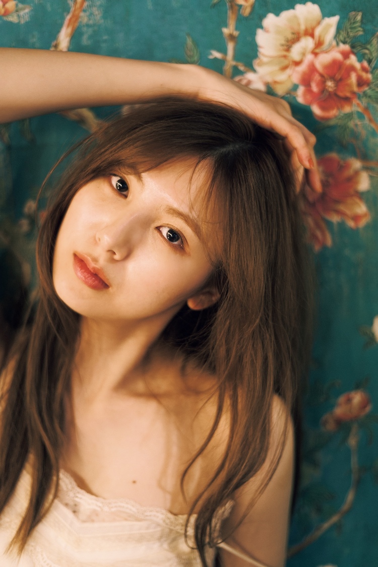 【通常版】「Opportunity」表紙カット（撮影／藤原宏）