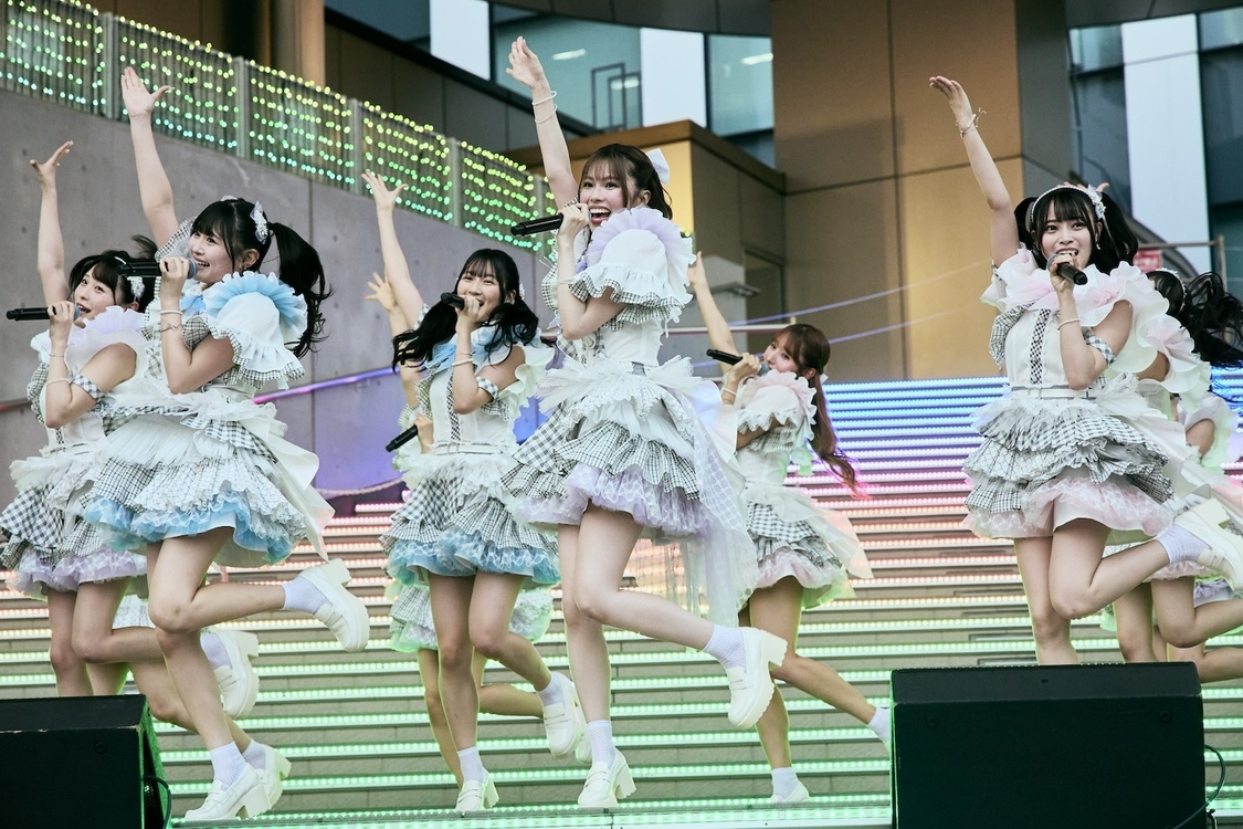 19thシングル「半袖天使」 リリース記念ミニライブ｜ダイバーシティ東京プラザ フェスティバル広場（©︎ Mercury）