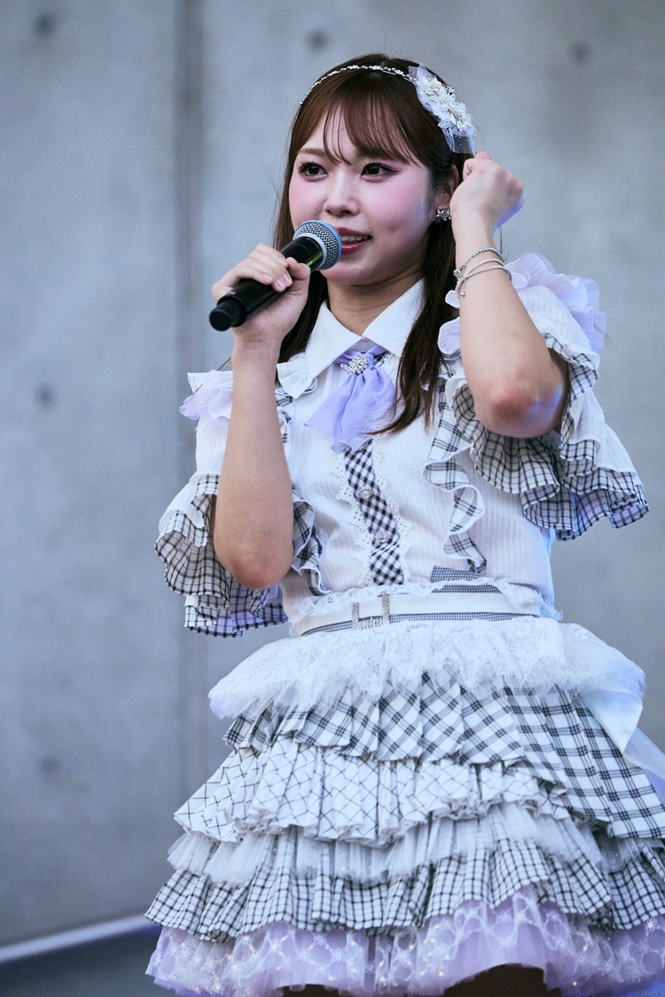 19thシングル「半袖天使」 リリース記念ミニライブ｜ダイバーシティ東京プラザ フェスティバル広場（©︎ Mercury）