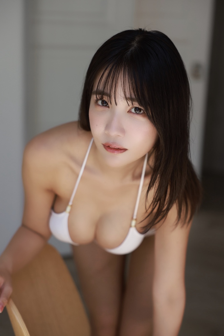 天羽希純『スペリオール』アザーカット／撮影：西田幸樹