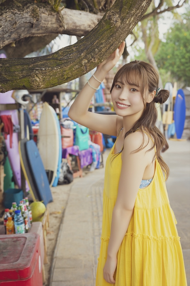 川越紗彩1st写真集『なんとかなるなる』（C）KADOKAWA PHOTO／田中智久